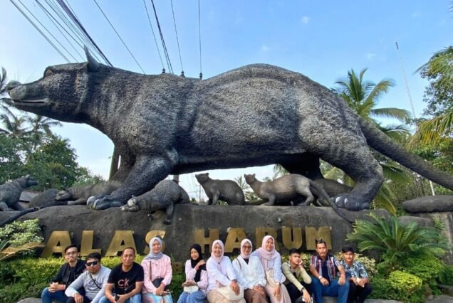 Bali Paket Tour - 5 Hari 4 Malam (Kopi Luwak, Pantai Melasti, Uluwatu)